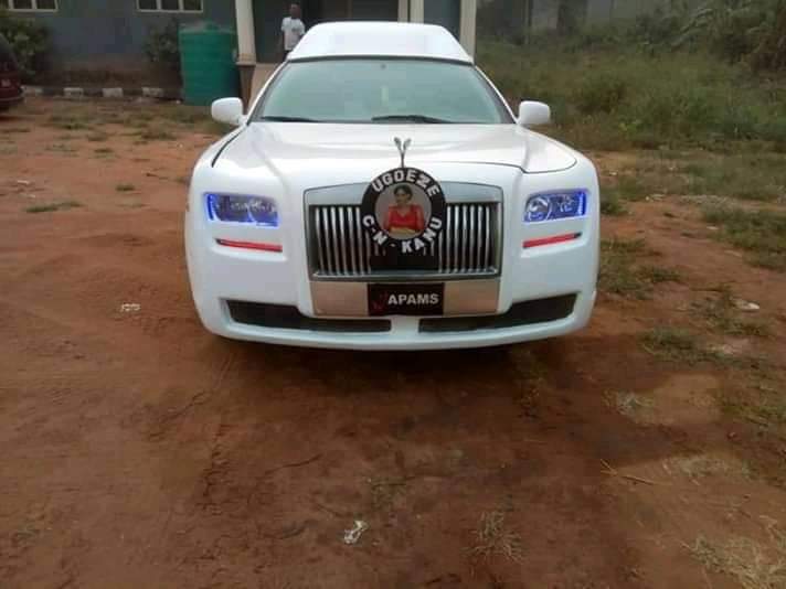 Nnamdi Kanu Parents Burial: Rolls Royce Convey Remains Of Eze Israel, Lolo Sally