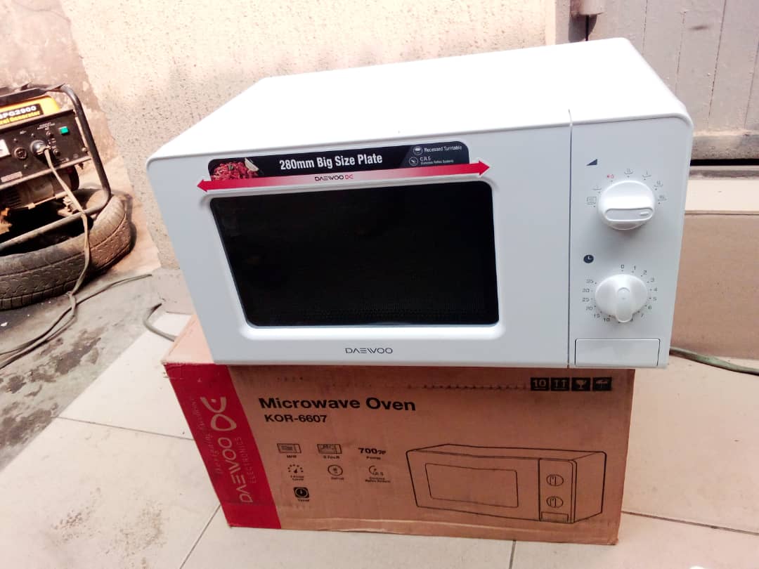 Microwave For Sale Family Size - Family - Nigeria