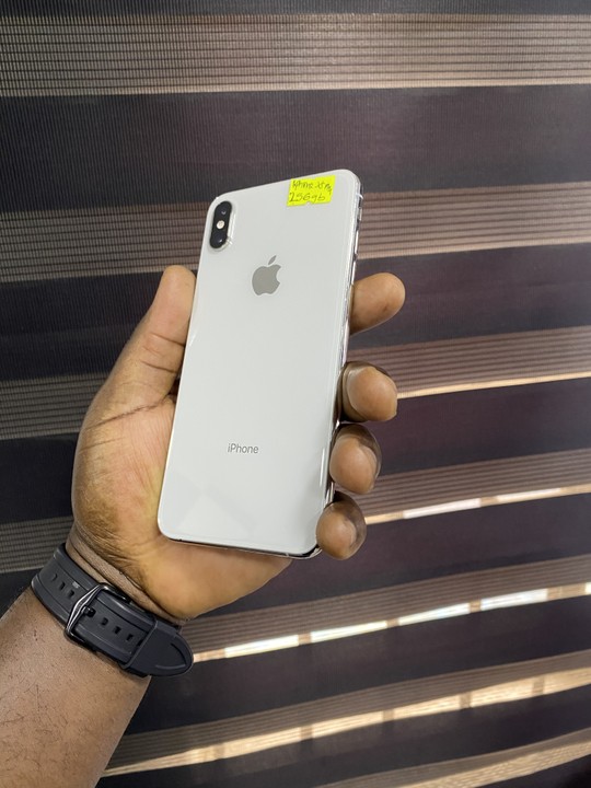 Uk Used 256gb Iphone Xsmax Dual Sim Now Available. - Technology