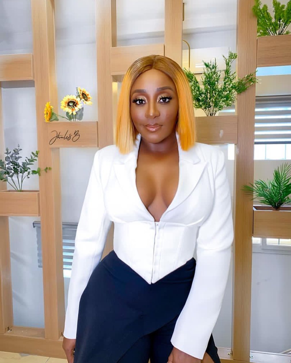 nollywood - Ini Edo Shows Her Dance Moves, Asks Fans Not To Rate Her (Video) 12698239_iniedo16041696552432273820820765182260850256_jpegd98272f9e09ad82a31f263ff6865257d