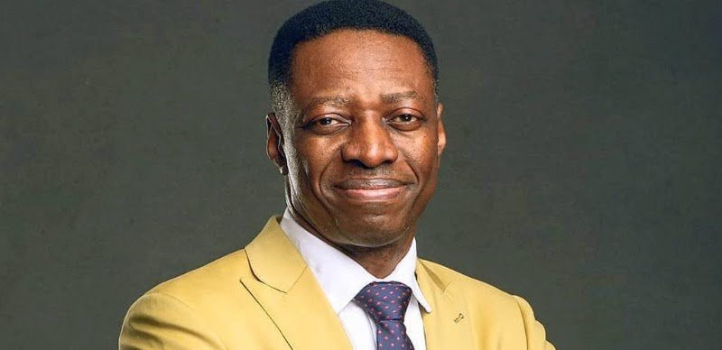 Sam Adeyemi: If You Say Happy New Year At 2PM, You Are Not Wrong 12912438_samadeyemi_jpeg981465ba4f033405994c9f4b4fe3848f