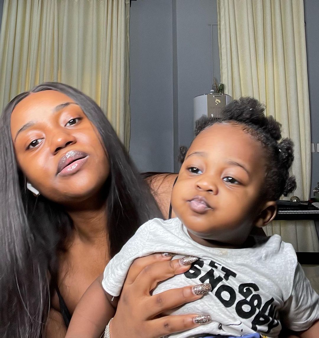 Beautiful Photos Of Davido's Fiancee, Chioma And Their Son, Ifeanyi - ...