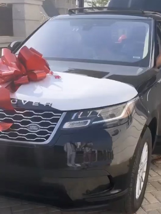 D’banj Buys A Range Rover For His Wife, Lineo For Valentine 13141832_db76386648b147febe9e80cf0d0c1019_jpeg_jpeg523627cdfce11257709c4a2c858631d2