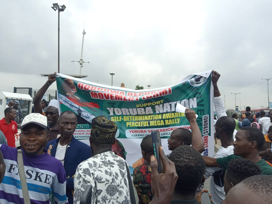 Yoruba Nation Protesters Storm Ojota, Lagos (Pictures) - Politics - Nigeria