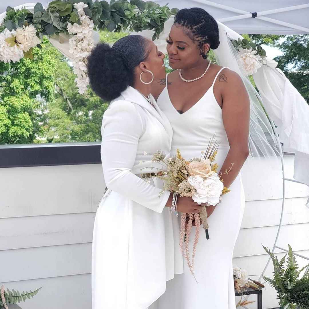 Two Lesbian Couples Legally Gets Married Celebrities Nigeria