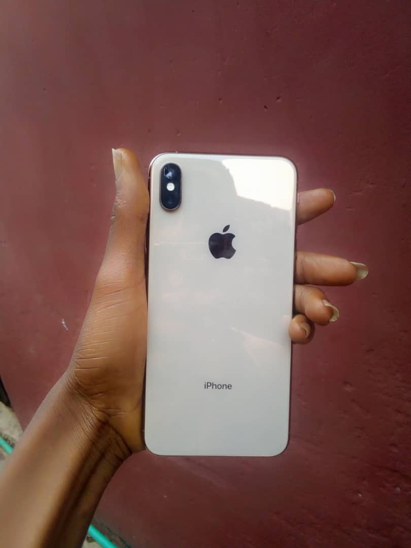 Iphone XSMAX 256g Gold For Sale - Phones - Nigeria