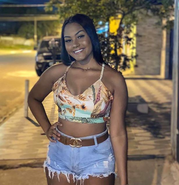 15-Year-Old Brazilian Girl Dies While Having Sex With A Man In His Car