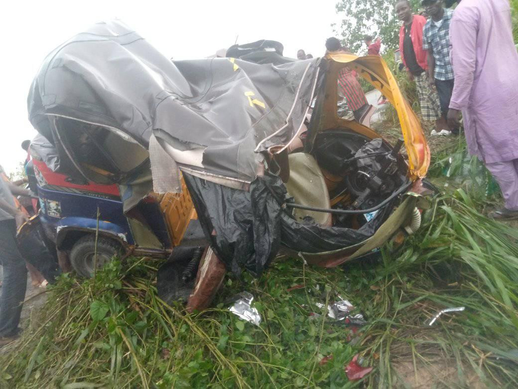 5 Killed, Others Injured In Bayelsa Airport Road Accident (Graphic Photos) - Travel - Nigeria