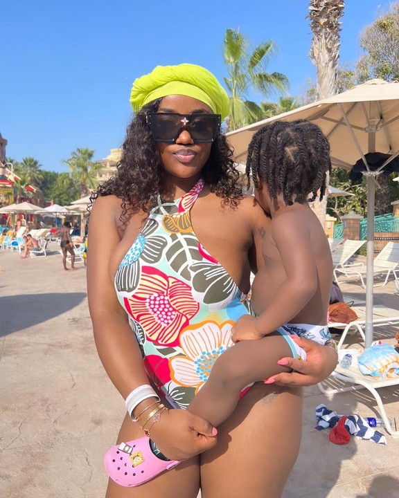 Davido - Chioma Rowland Shows Her Banging Body As She Vacations With Son, Ifeanyi  15229897_2779129586795176566229486407319634052897404n_jpeg34ccf164d09cad20d5a69ded9d37b32e