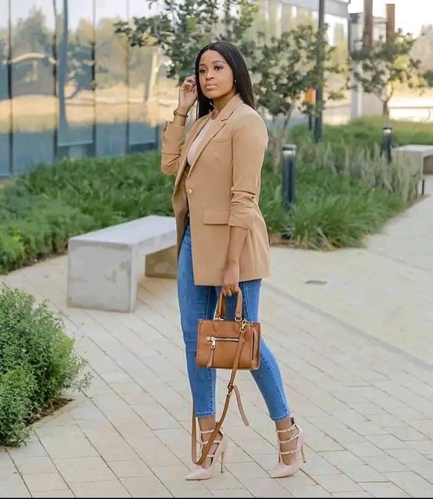 How To Rock Blazer With A Jean Trouser For A Business Casual Look - Fashion  - Nigeria