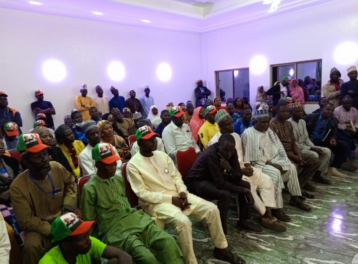 Over  2,000 APC And PDP Members Decamp To LP In Borno  