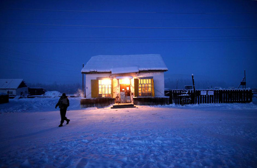 Photographer Travels From Yakutsk To Oymyakon, The Coldest ...