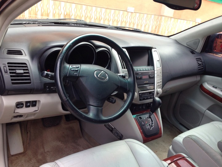 Tokunbo Rx330 With Navigation System And Reverse Camera