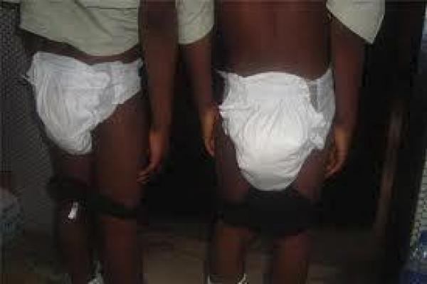Two Guys Caught Wearing Pampers In Anambra State(graphic Photo) - Politics ...