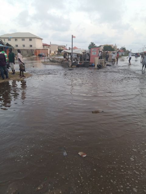 Flood Alert: Alpha Beach In Lagos Overflowing - Politics - Nigeria