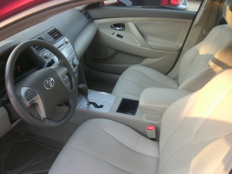 Tokunbo 2009 Toyota Camry Leather Interior Low Mileage
