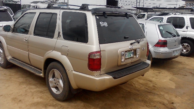 Руль infiniti qx4