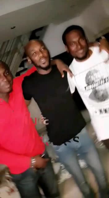 2face Idibia And Brothers Hangout Together With His Family(pics,vid ...