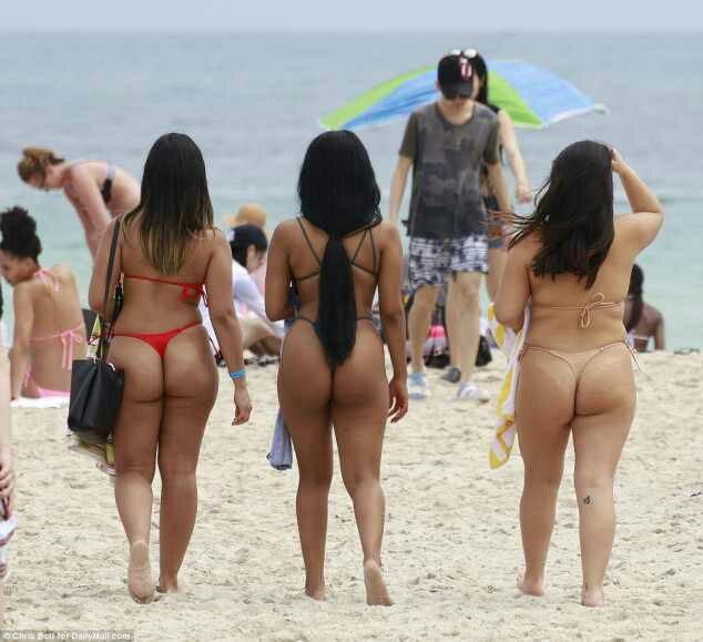 Nudist Beach Babes
