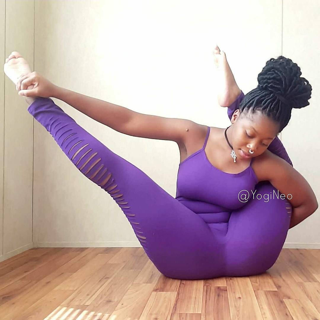 Curvy Contortionist Shows Her Flexibility In Hot Photos - Entertainment