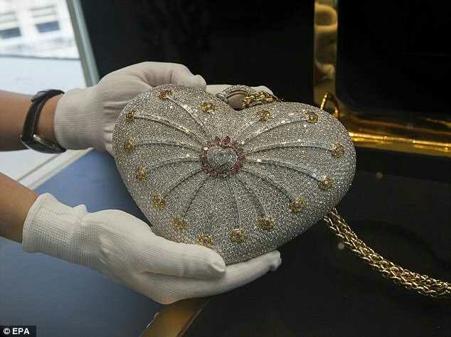 World's Most Expensive Bras And Handbag Fot ₦4.88Billion, ₦1.3