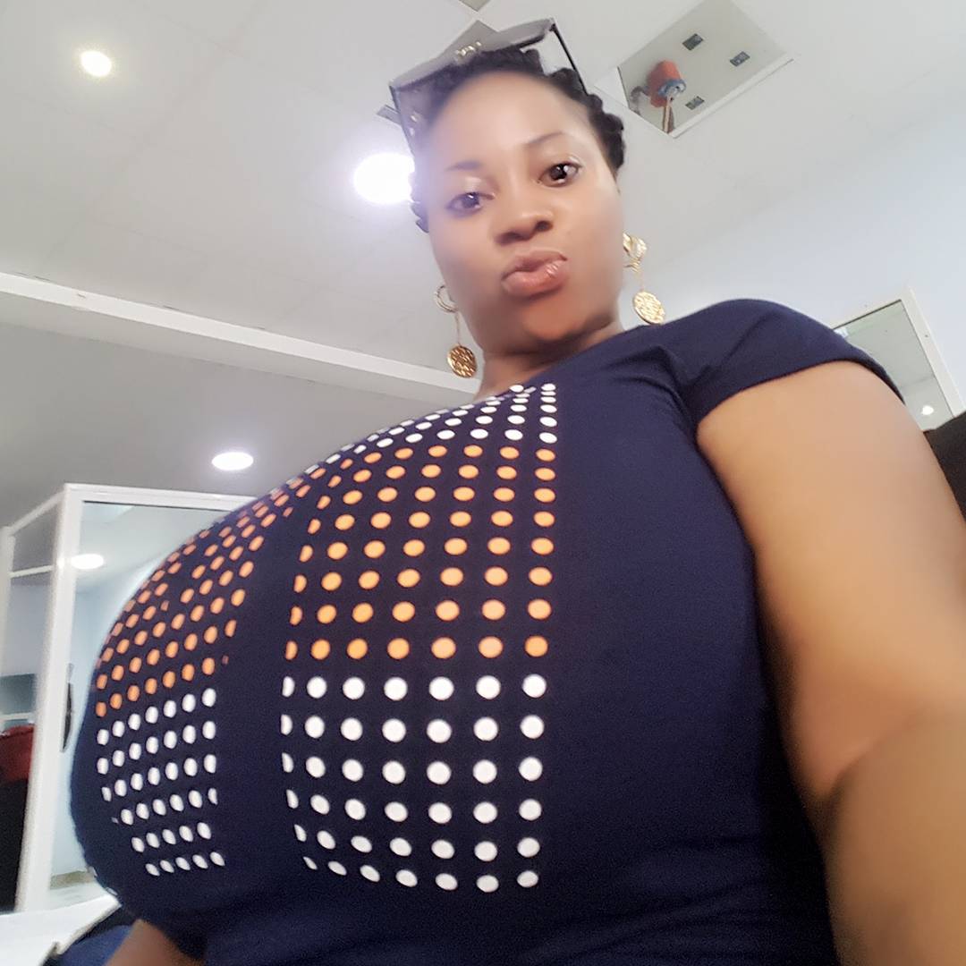 Laberry Nigerian Lady S Massive Boobs Cause Stir On