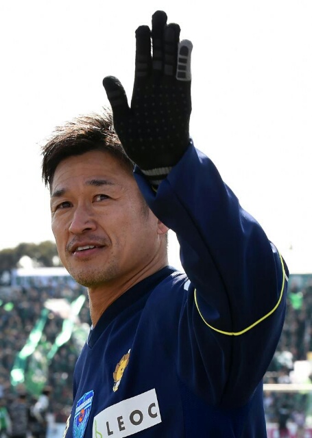World's Oldest Footballer Kazuyoshi Miura Signs New ...