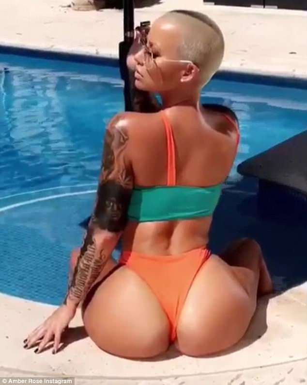 Amber Rose Flaunts Her Gigantic Ass After Undergoing Surgery To Reduce Her  Boobs - Celebrities - Nigeria