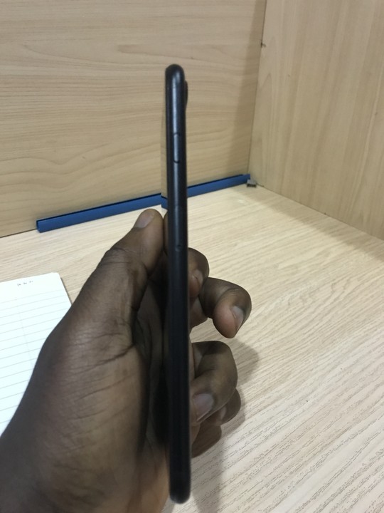 UK Used Iphone 7 Plus 128gb **UNLOCKED*** - Technology Market - Nigeria