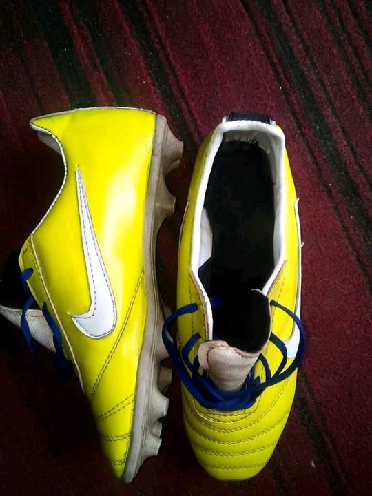 used football boots for sale
