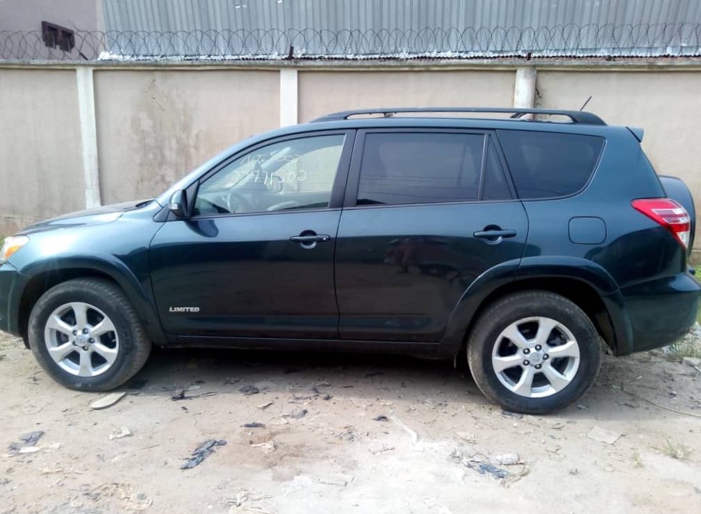Toyota rav 2010