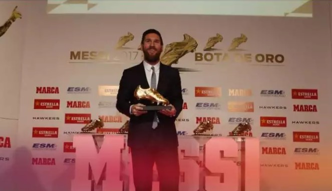 Lionel Messi Receives 5th Golden Shoe Award For Europe S Top Scorer