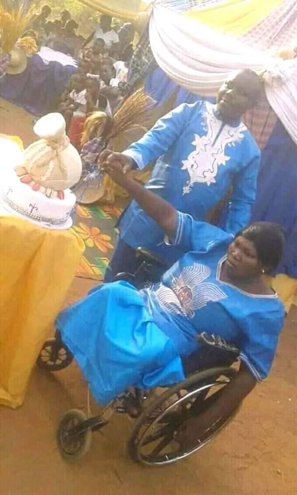 Man Weds A Crippled Lady In Wheelchair Photos Go Viral Romance Nigeria