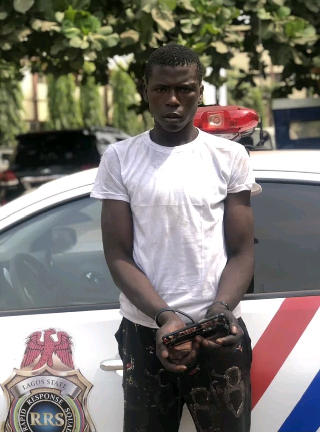Man Hides Snatched Phone In His Pants In Lagos (Photo)  8460844_img20190109112558756_jpeg6bea17514ce79bddaa7d2774dc253181