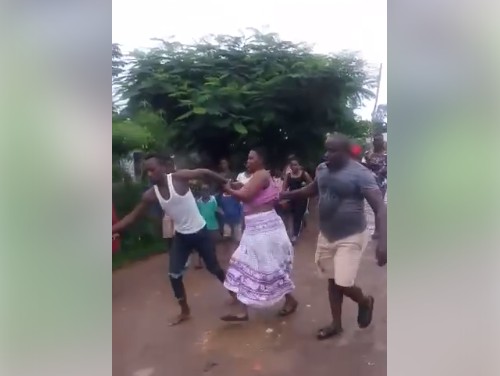 Malawian Man Catches Cheating Wife and Lover After Trailing Her To Their Sex Spot - Romance photo