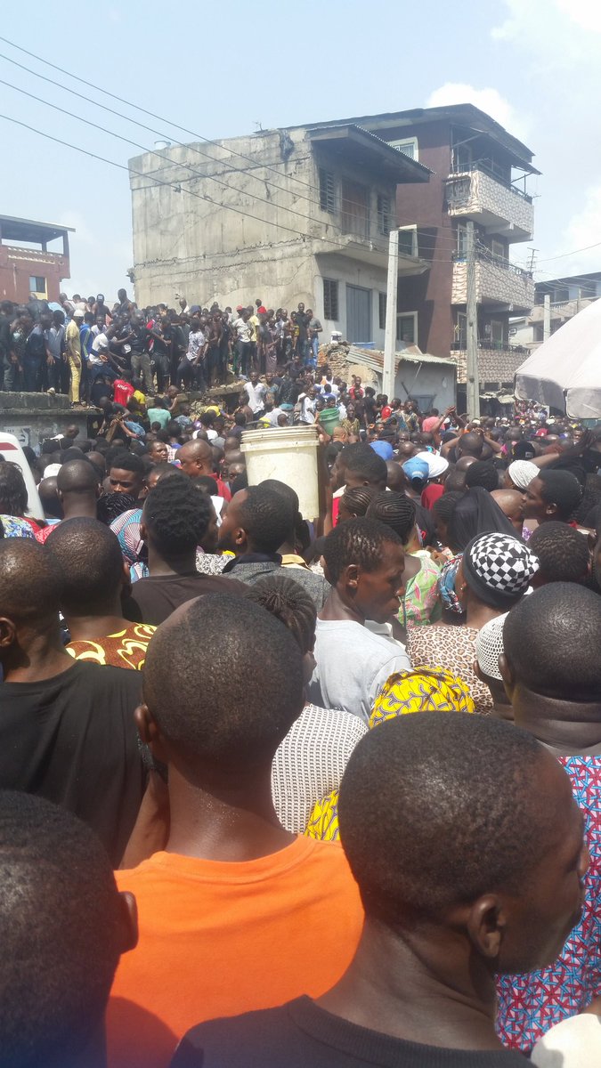  Pics From The 4 Storey Building That Collapsed In Lagos, School Kids Feared Dead