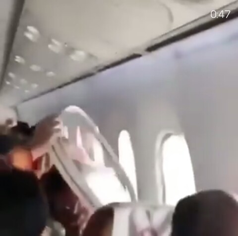 Indian Aircraft Escapes Turbulence After The Window Fell Off (photos ...