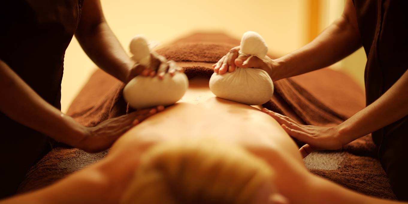 The Four Hands Massage Exclusive at Grey & Glow Spa outlets involves tw...