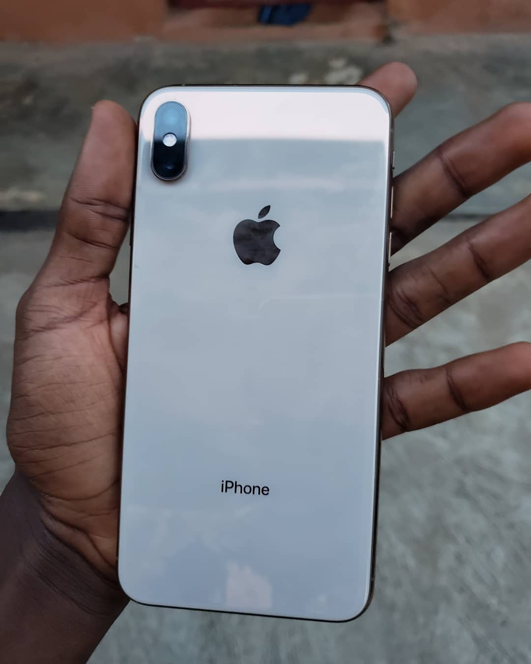 Brand New Iphone Xs Max 64gb Rose Gold SOLD - Technology Market - Nigeria