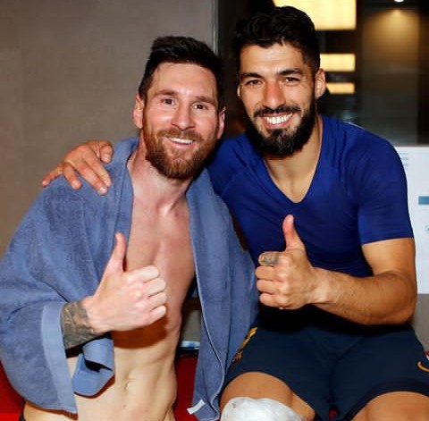 Picture Of Messi And Suarez In Their Dressing Room After Beating ...