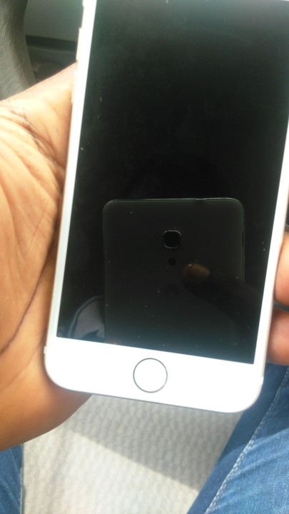 US Used Gold Iphone7 128gb For Sale - Phone/Internet Market - Nigeria