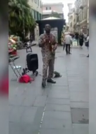 Photos: Meet Nigerian Man Who Sings & Beg On The Streets Of Italy For A Living 3