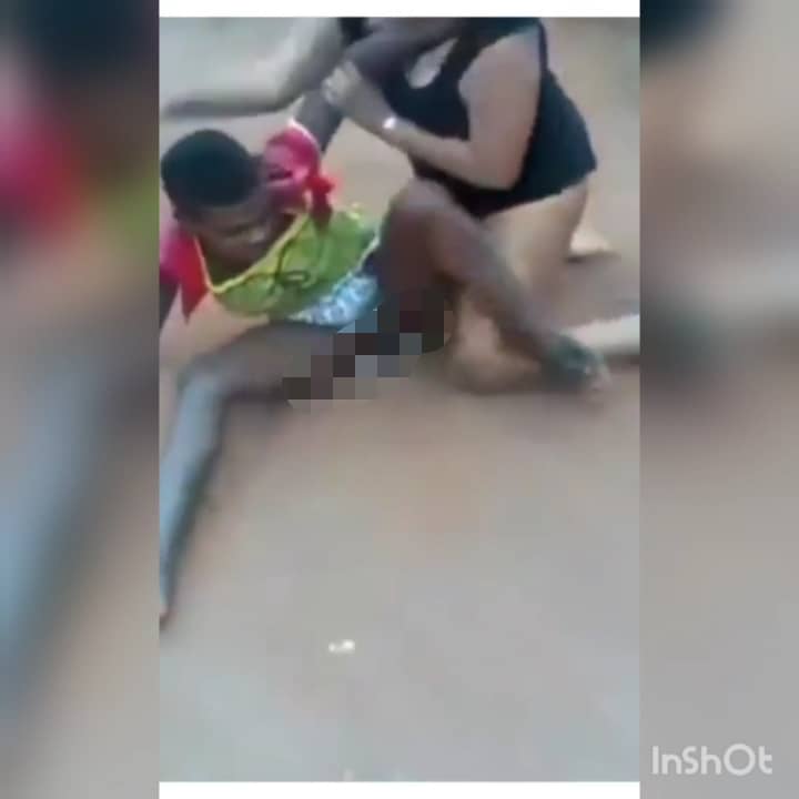 Two Girls Fighting With No Panty